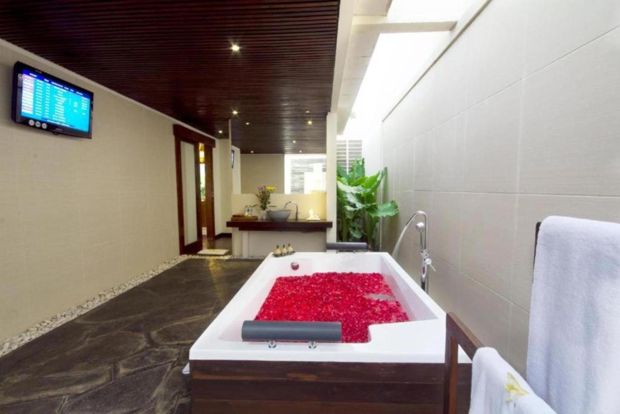 尼克Spa别墅酒店 乌鲁瓦图 外观 照片